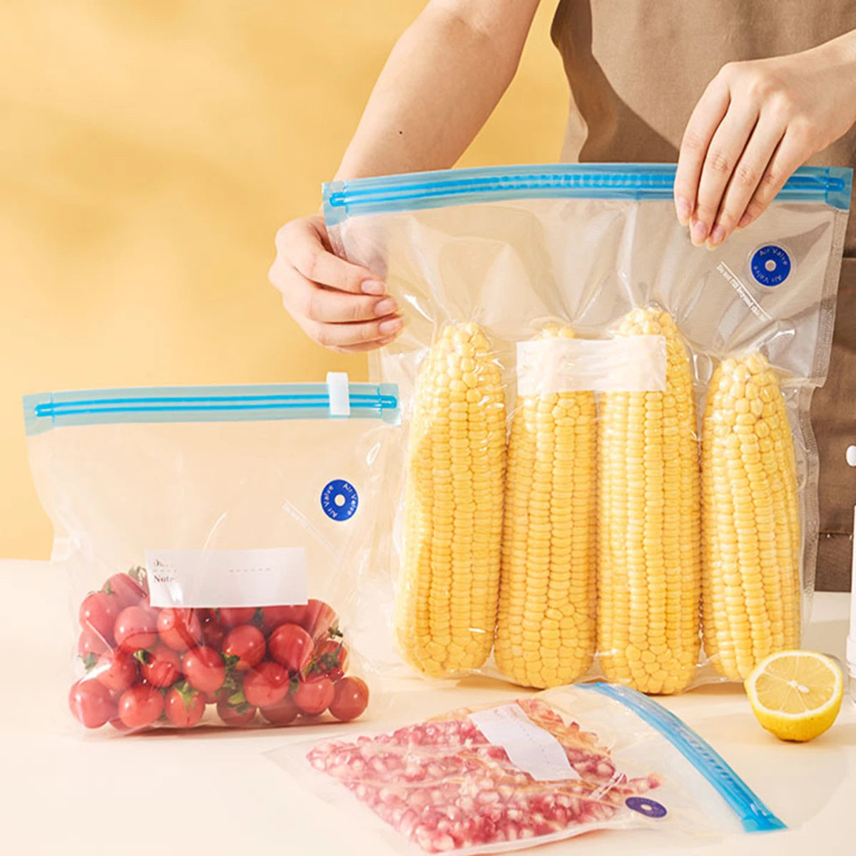 22packs ( 20pcs Vaccum Food Storage Bag and 2pcs Sealing Clips) Packaging Bags, Reusable Clear Vacuum Food Storage Bag